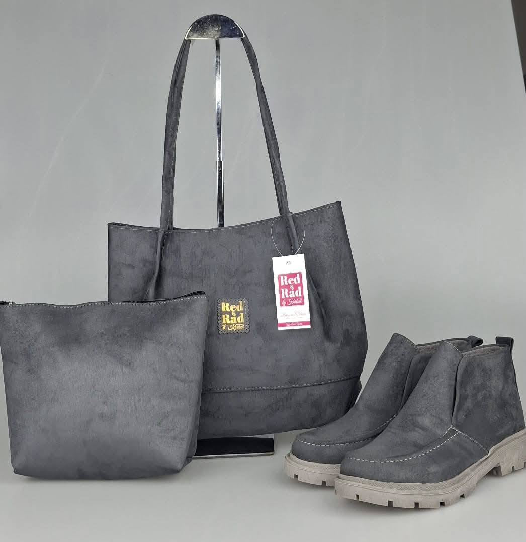 باك متكامل 3 قطع بنفس اللون – بوت عصري + Sac Chic + Pochette